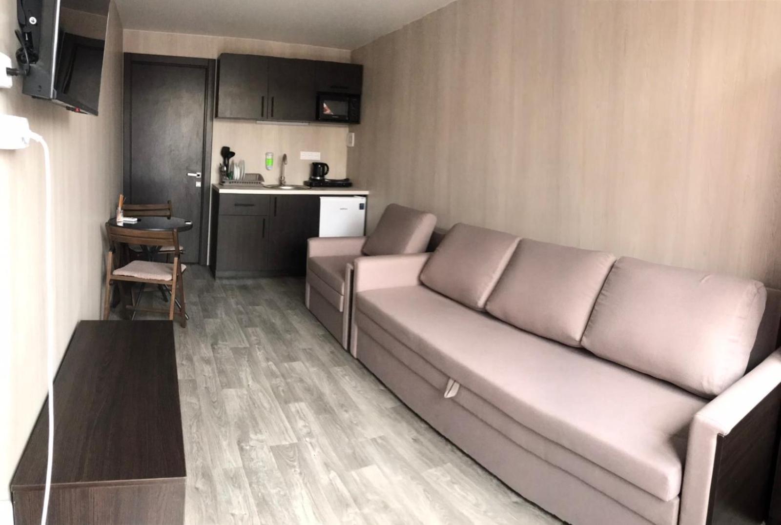 База Відпочинку Шалена Жаба Novomoskovs'k Exterior photo