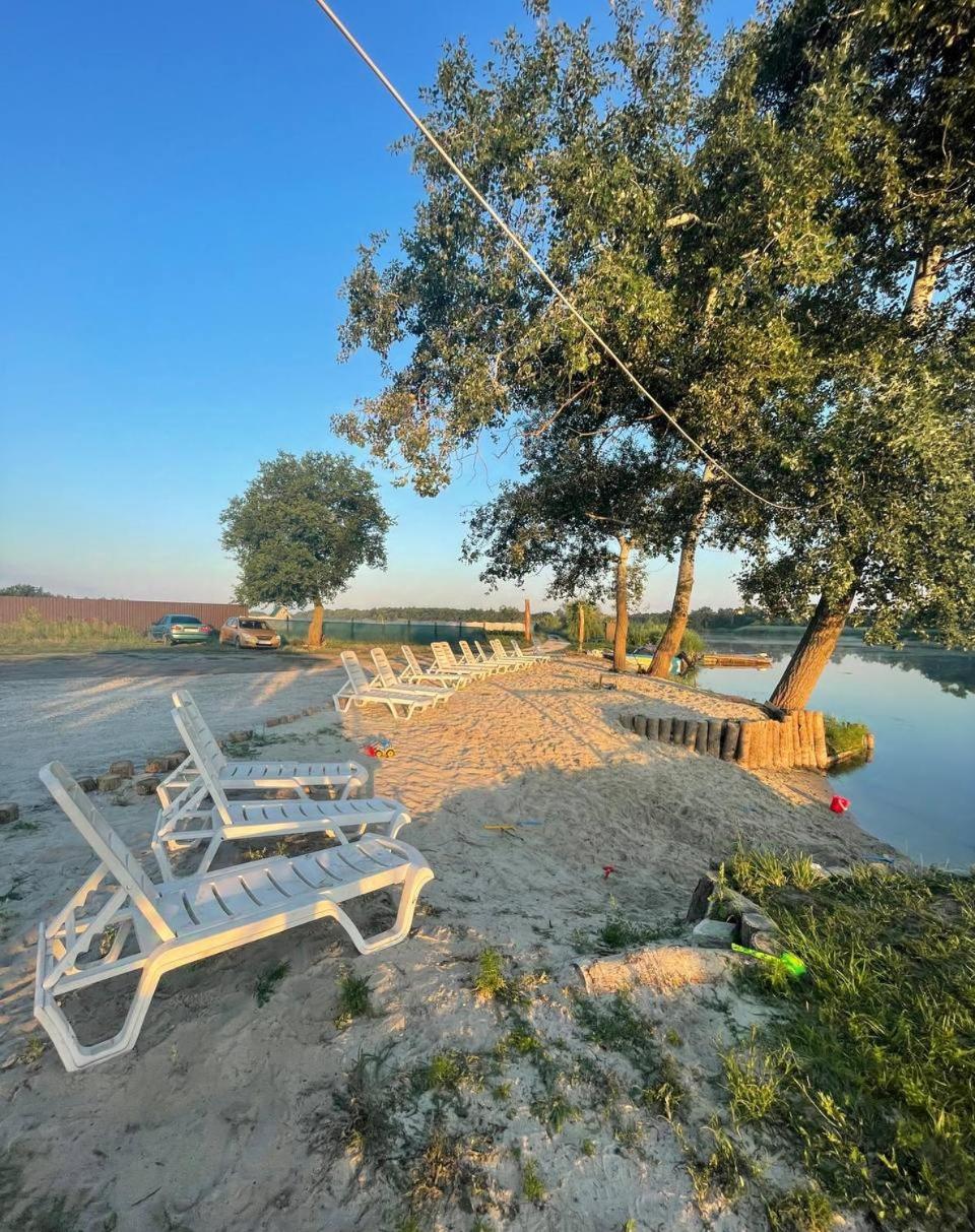 База Відпочинку Шалена Жаба Novomoskovs'k Exterior photo