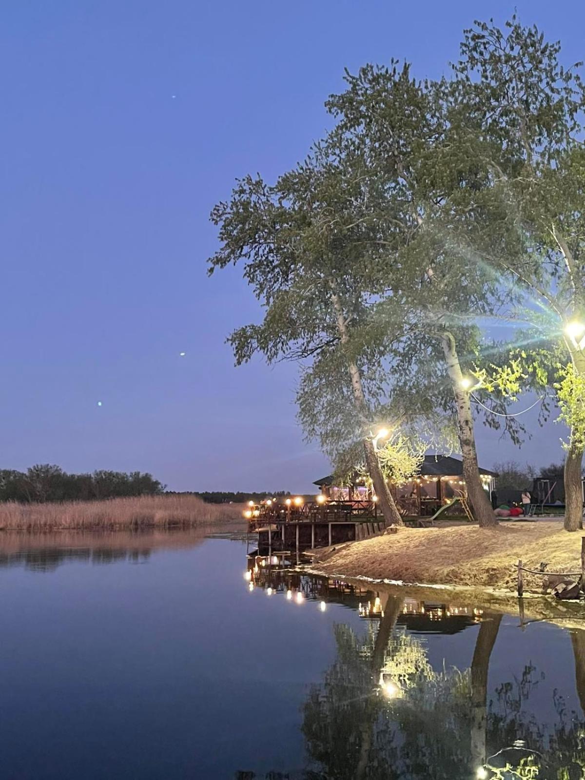 База Відпочинку Шалена Жаба Novomoskovs'k Exterior photo